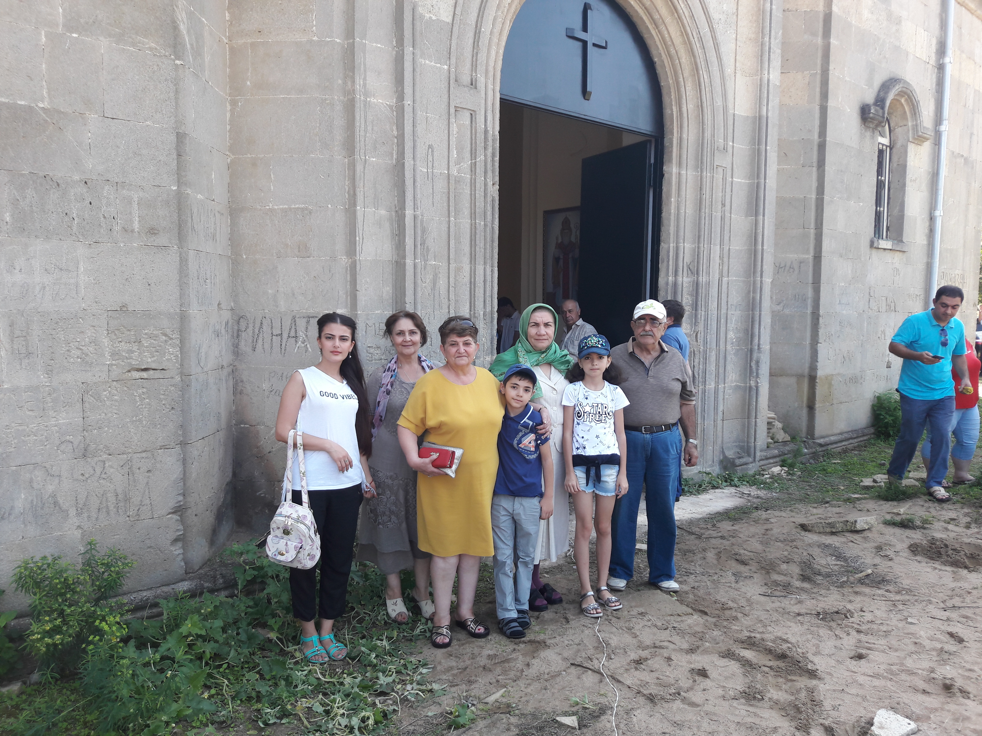 Главный специалист отдела культуры и туризма Гюльпери Мирзабалаева приняла участие на  празднике в церкви святого Григориса